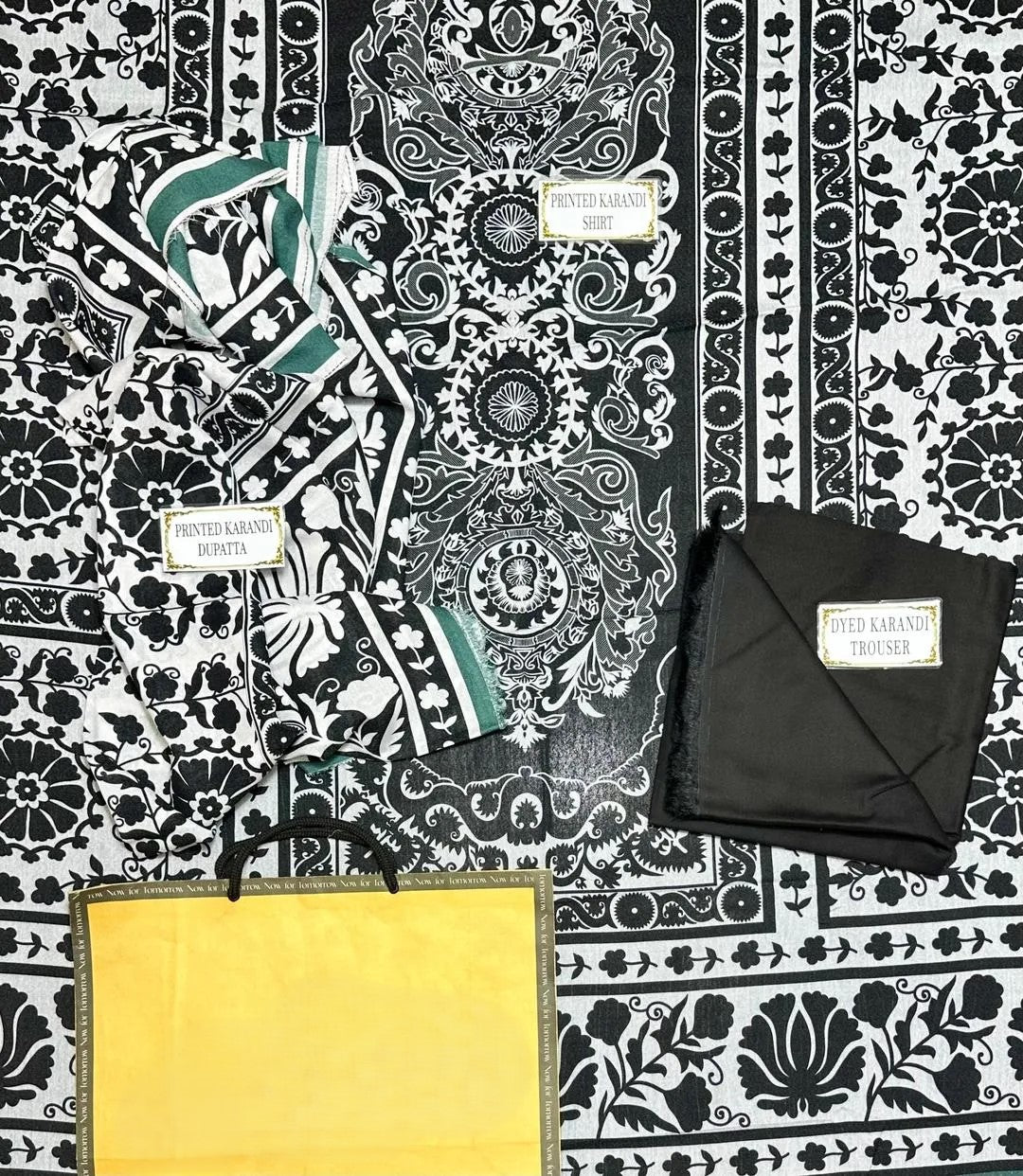 3 Pcs Women's Unstitched Printed Suit