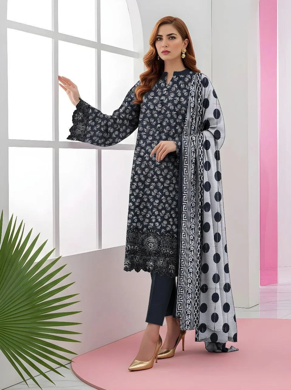 3 Pcs Women's Unstitched Printed Suit