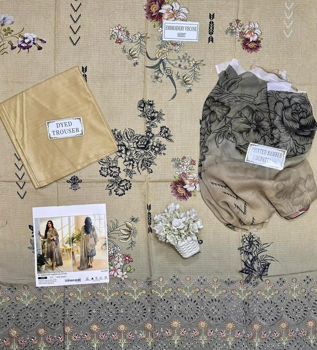 3 Pcs Women's Unstitched Printed Suit