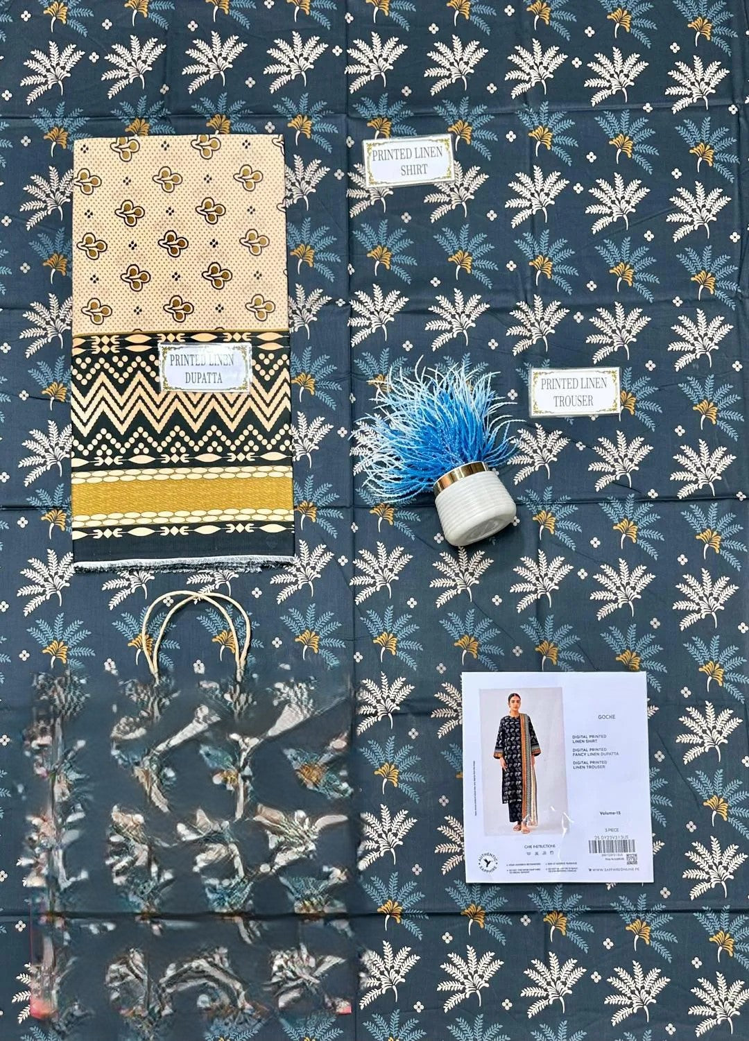 3 Pcs Women's Unstitched Printed Suit